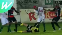 Gyilkossági kísérlet a futballpályán