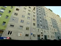 Megrogyhatnak a nagy panelházak ha a lakók mind ugyanazt csinálják. De mit is?