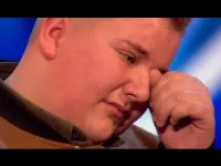 Aljasok és durvák voltak vele, de visszajött, hogy megmutassa mekkorát tévedtek!