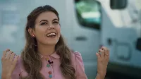 Csobot Adél első filmszerepéről mesél - a kulisszák mögé nézhetünk