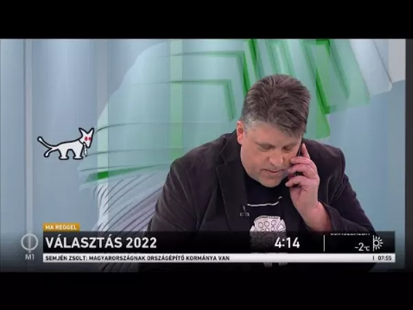 Választás 2022 - Poénra vették a figurát a kétfarkú kutyák az M1-en