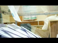 Kidobott levélszavazatok egy marosvásárhelyi szemétlerakónál