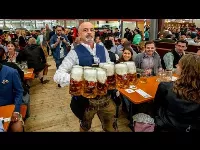 Újra csapraverték a hordókat Münchenben, két év kihagyás után megint van Oktoberfest 