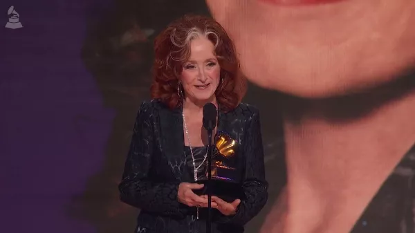 Bonnie Raitt - Just like that lett az Év dala 2023-ban a Grammy díjkiosztón - Hallgasd meg!