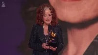 Bonnie Raitt - Just like that lett az Év dala 2023-ban a Grammy díjkiosztón - Hallgasd meg!