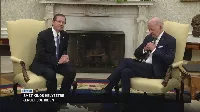 Nézd meg mit csinált Joe Biden! Nagyon kínos!