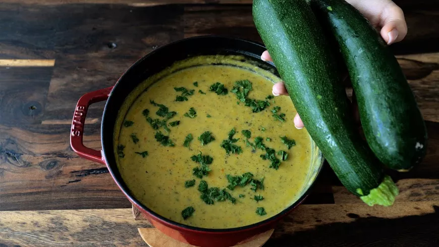Ez a cukkini leves egy elfeledett kincs! Főztél már ilyen jó levest?