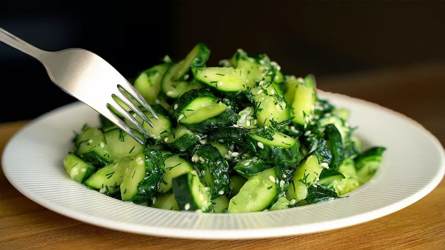 Garantált a fogyás, ha ezt a salátát fogyasztod esténként. Így fogyhatsz le 10 kg-ot pár nap alatt!