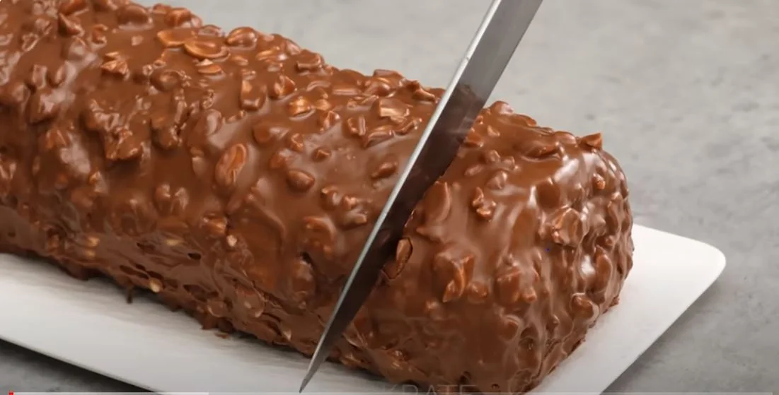 csokis földimogyorós desszert édesség sütemény törta