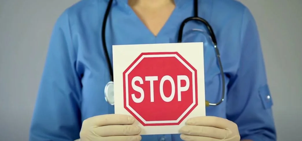 Stop tilos orvos nem veszélyes megállni egészségtelen
