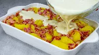 Tepsis carbonara krumpli 20 perc alatt elkészíthető laktató recept