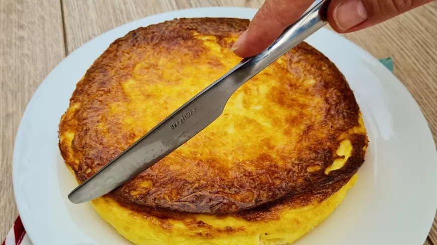 Csak 3 összetevő és kész a tökéletes reggeli! Sajtos omlett: Egyszerű, gyors reggeli recept