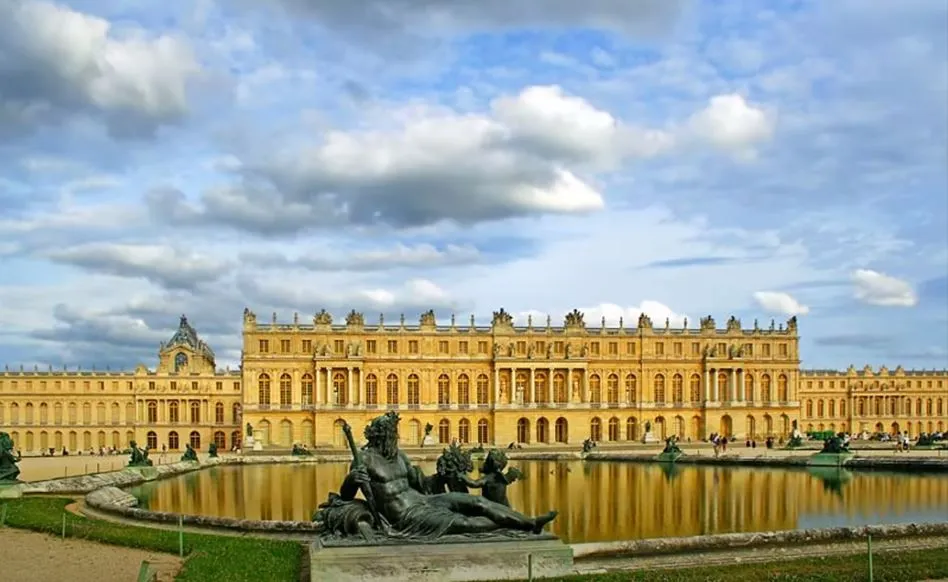 Versailles