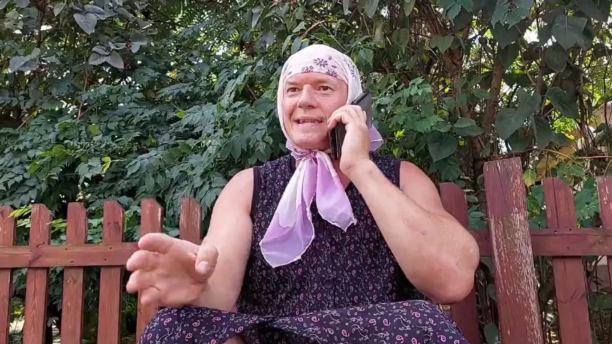 Marinéni csapdába csalja a telefontársaságot ☎: így verik át az idősek az ügyfélszolgálatot! ??