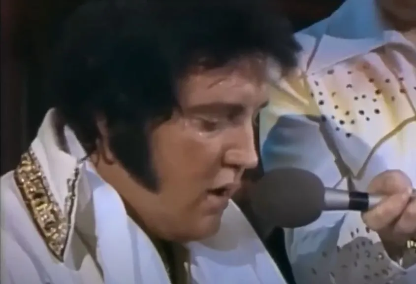 Elvis Presley énekes
