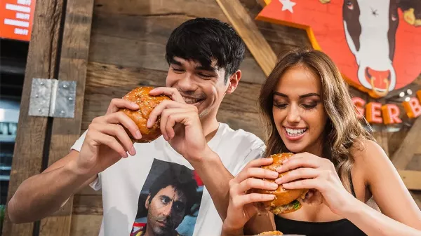 Mitől jó egy kézműves hamburger? A Bamba Marha Burger Bár megmutatja!