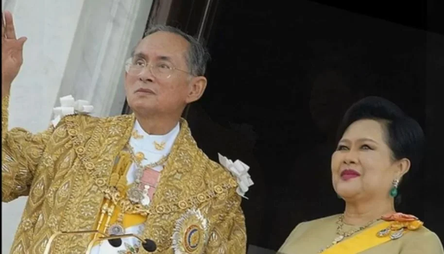 thaiföld király feleség