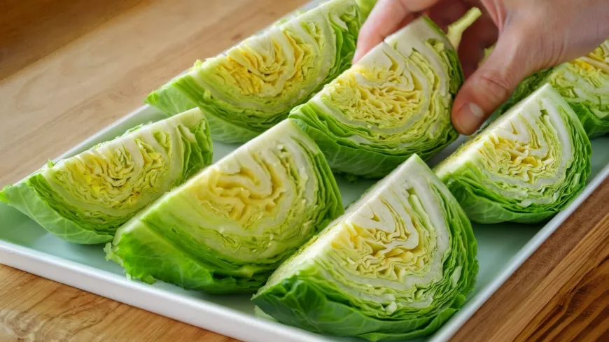  Omlós sült káposzta, ami jobb mint bármelyik húsétel 🥬