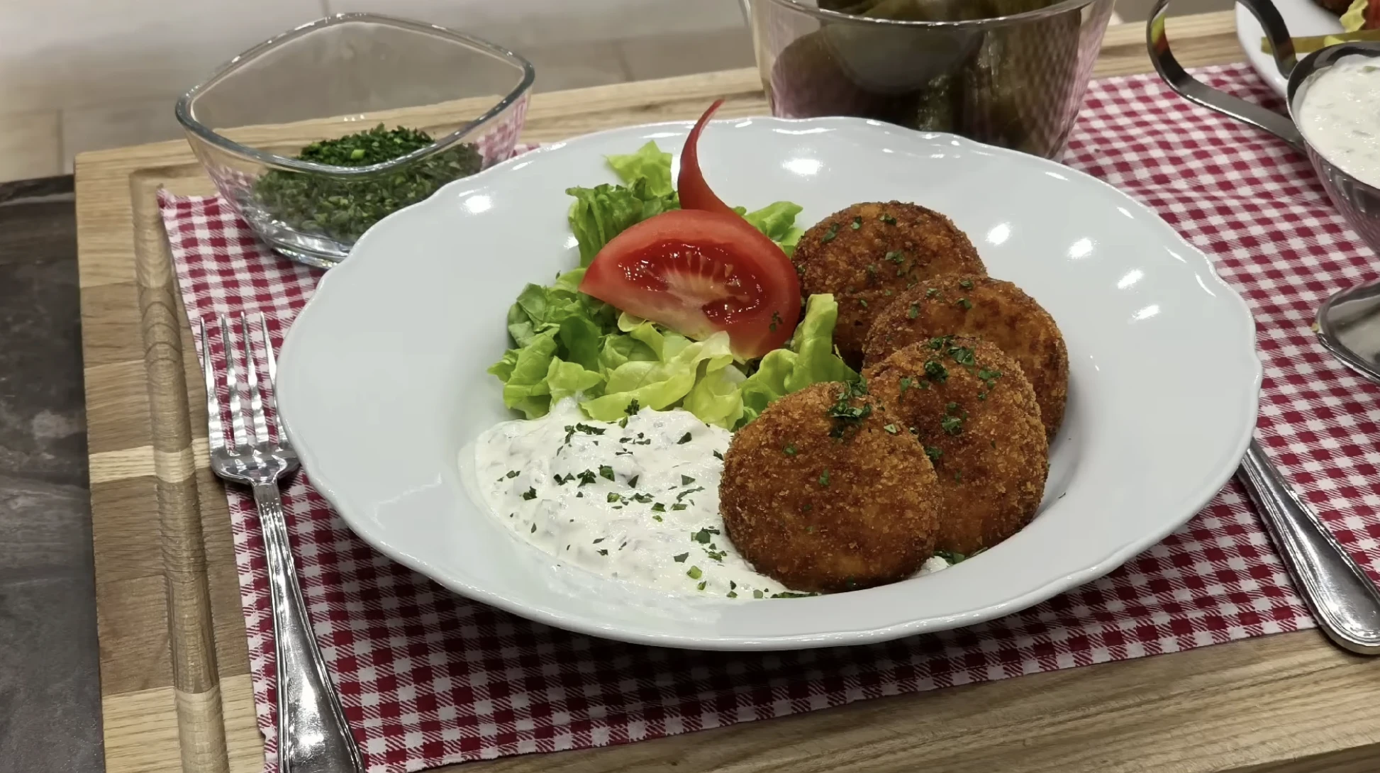 burgonyafasirt mártogatóssal