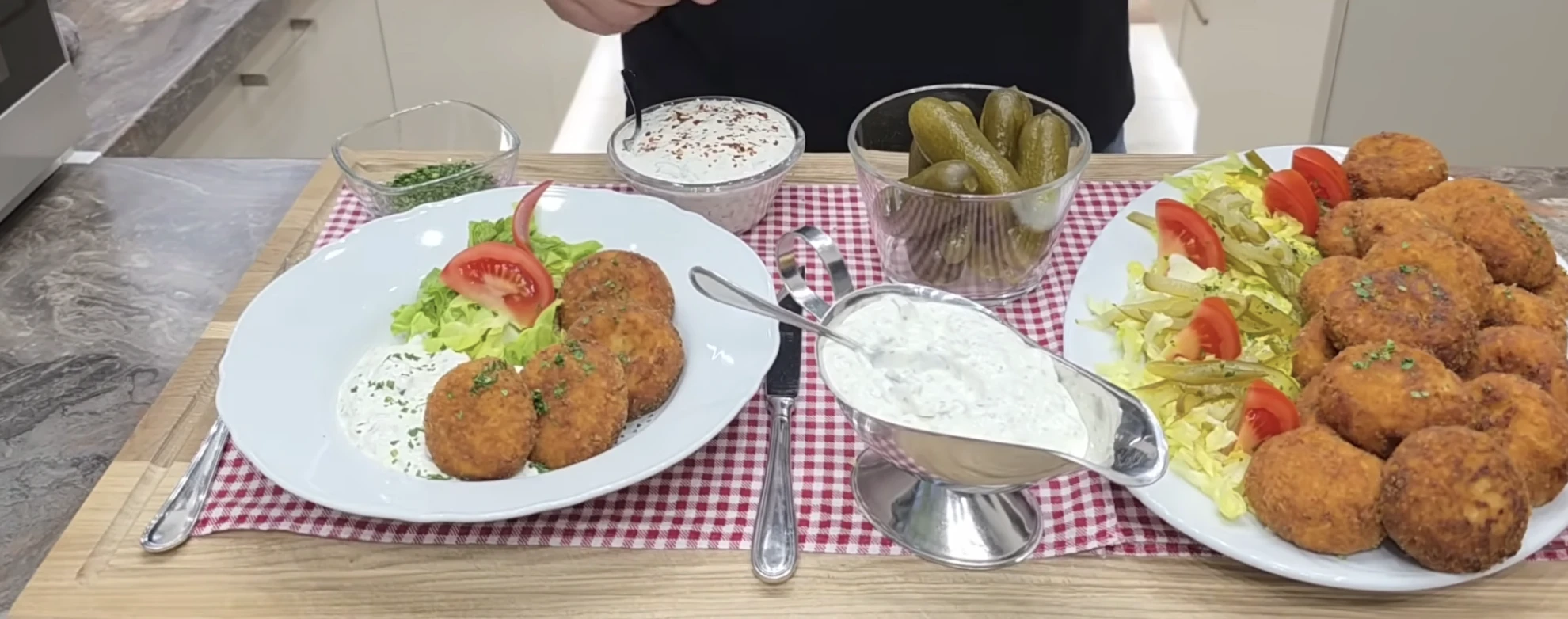 burgonyafasírt krumplifasírt uborkás mártogatóssal