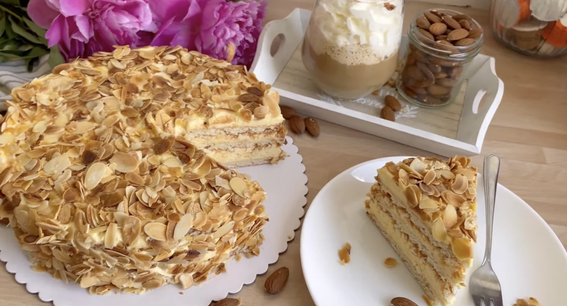 svéd mandulatrota desszert édesség