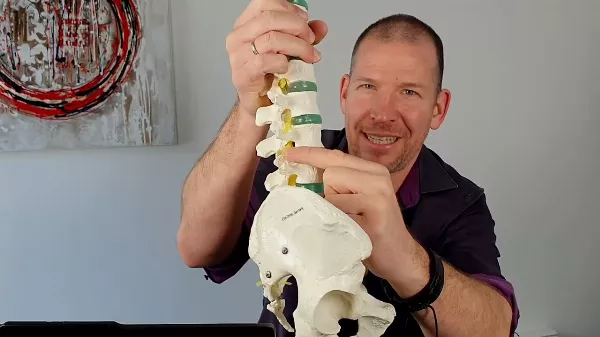 A combom zsibbad, miközben a porckorongsérv a derekamban van?