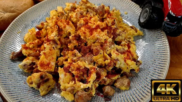 A favágó reggelije: sertéstarjás tojásrántotta, ami brutálisan laktató