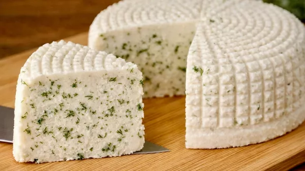 Hihetetlen házi sajt 1 liter tejből – ennyire egyszerű a recept