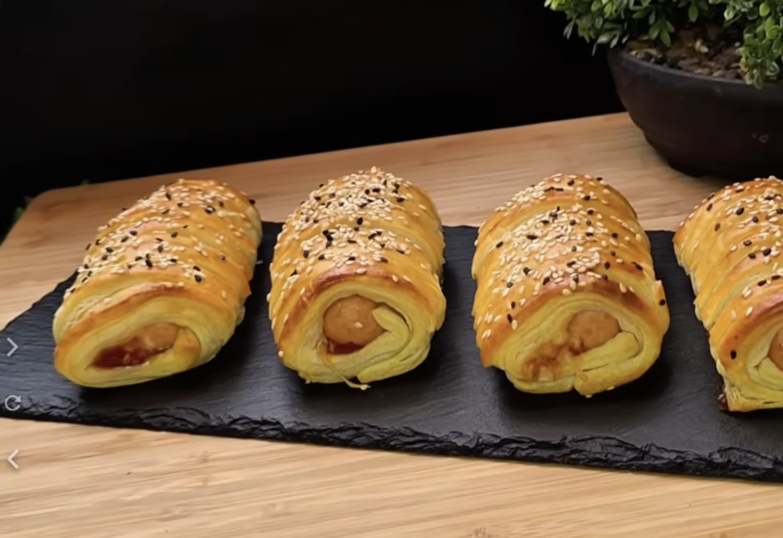 virslis_kifli_leveles_mustáros