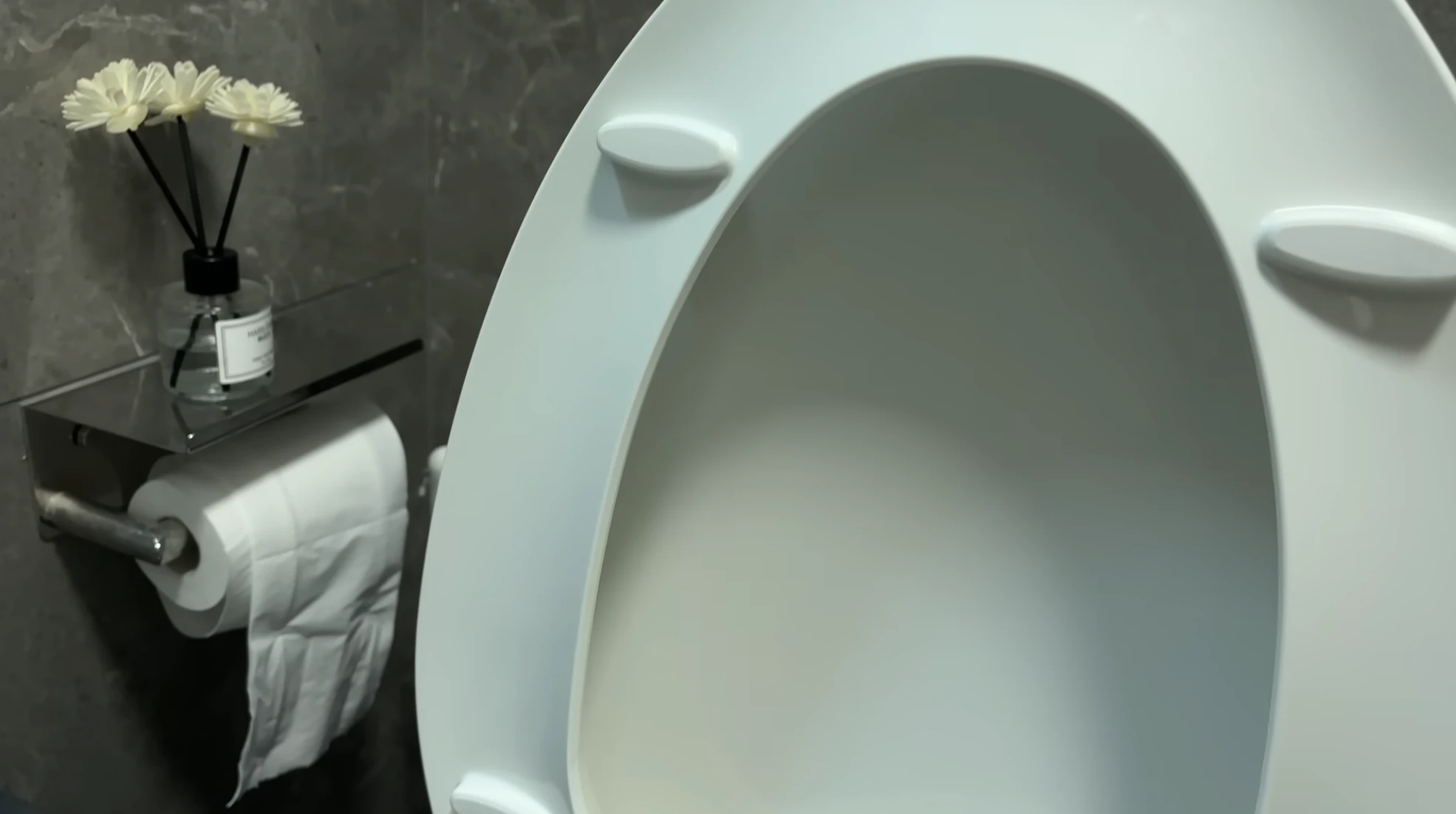 W.C. ülőke takarítás