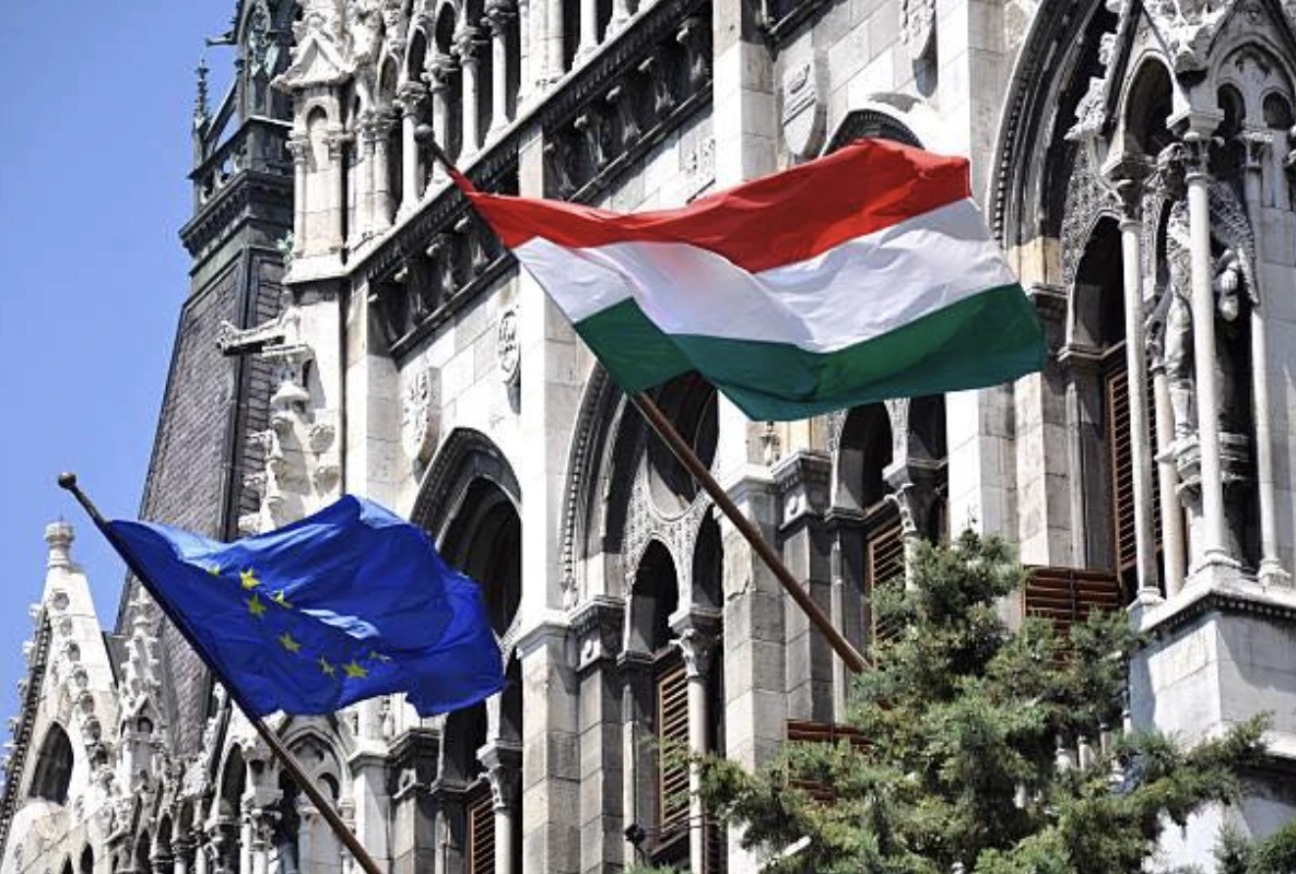 parlament EU zászló Tisza kormány