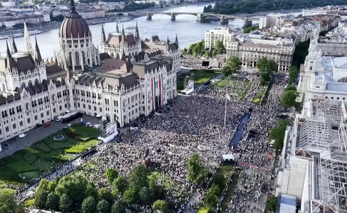 Magyarország rendszerváltás parlamenet