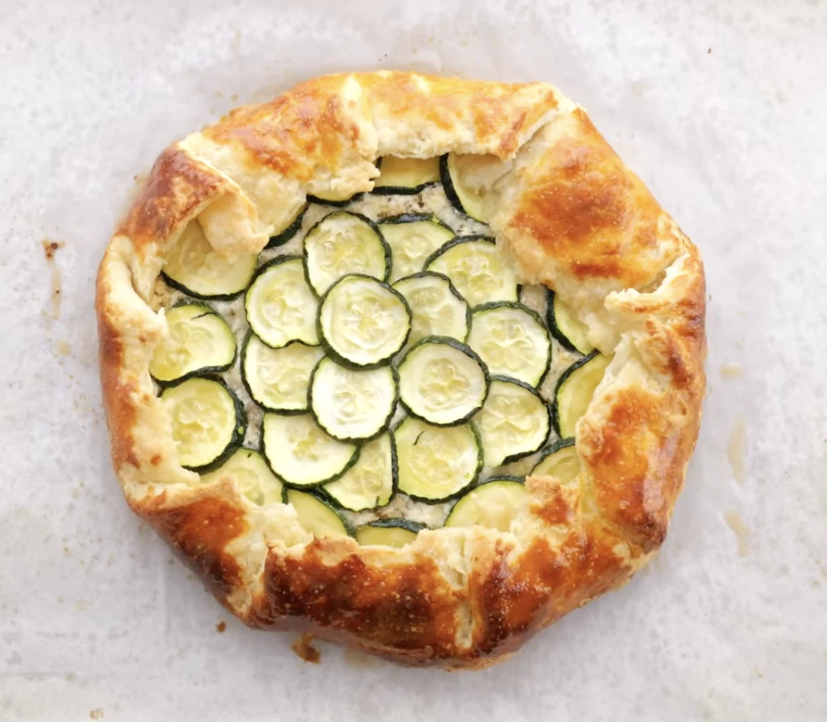 cukkinis-ricottás galette